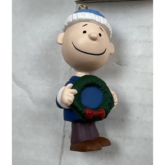 Charlie Brown Ornament Hallmark Keepsake christmas - Picture 5 of 9